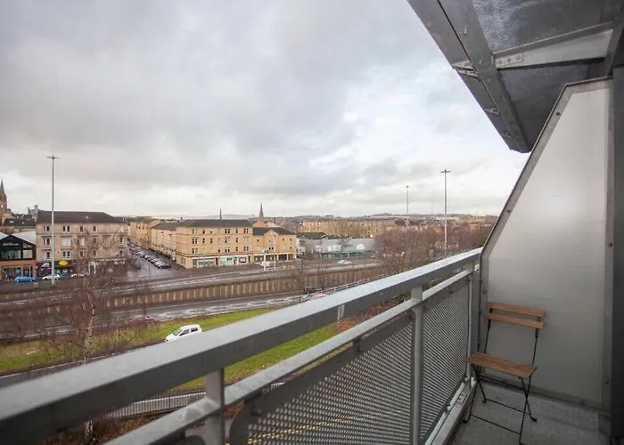 Beautiful Flat With Panoramic Views Over The City